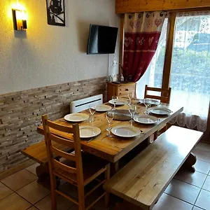 charmant-appartement-6-8-personnes-au-coeur-du-village.hotels-rhonealpes.com/